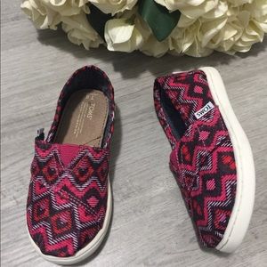 TOMS Geotextile Print Classic Slip-On Shoe
